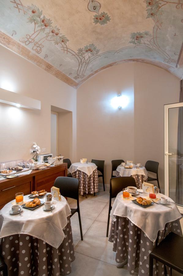 Bed and Breakfast Angioy 18 Sassari Exterior foto
